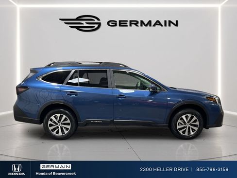 Used 2022 Subaru Outback Premium AWD/4WD image 9