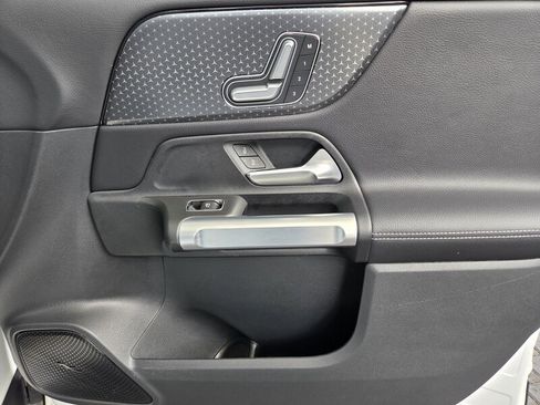 Certified 2026 Mercedes-Benz GLB 250 image 22