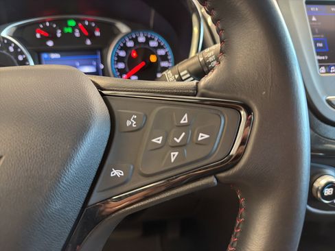 Used 2022 Chevrolet Equinox RS image 15