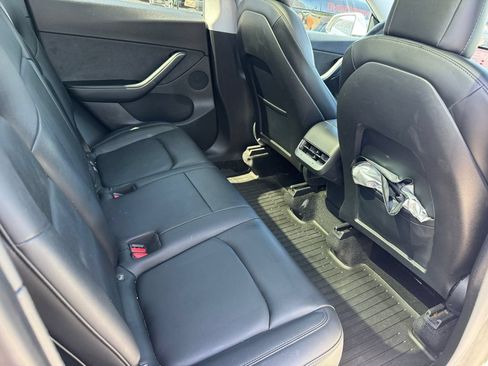 Used 2020 Tesla Model Y Long Range AWD/4WD image 4