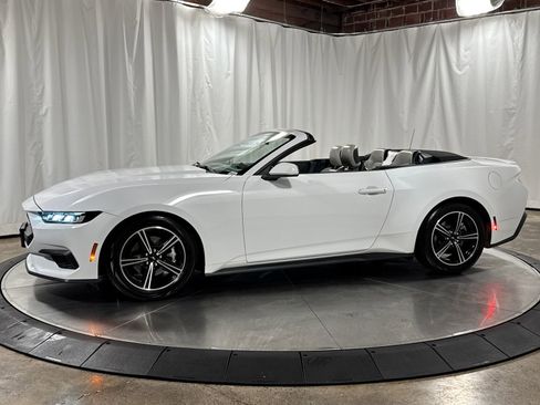 Used 2024 Ford Mustang Premium RWD image 10