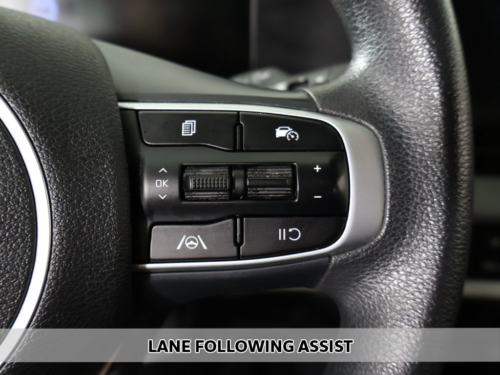 Used 2024 Kia Sportage LX FWD image 3