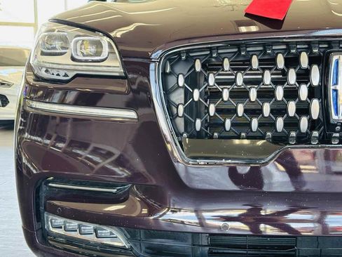 Used 2023 Lincoln Aviator Black Label w/ Dynamic Handling Package AWD/4WD image 21