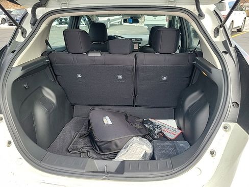 Used 2023 Nissan Leaf SV Plus image 19