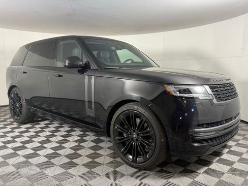 Used 2024 Land Rover Range Rover Long Wheelbase Autobiography image 7