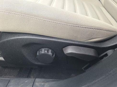 Used 2018 Ford Fusion S FWD image 24