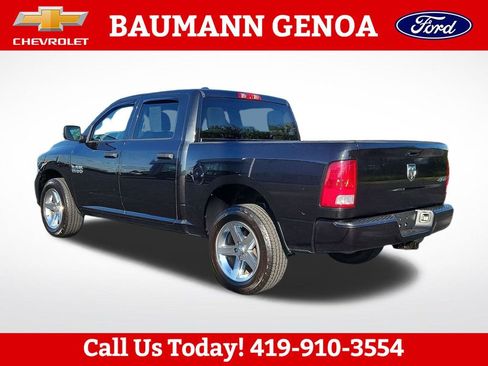 Used 2017 RAM 1500 Express w/ Express Value Package AWD/4WD image 3