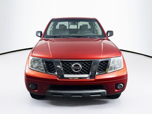 Used 2012 Nissan Frontier SV RWD image 2