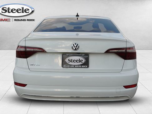 Used 2021 Volkswagen Jetta SE FWD image 6