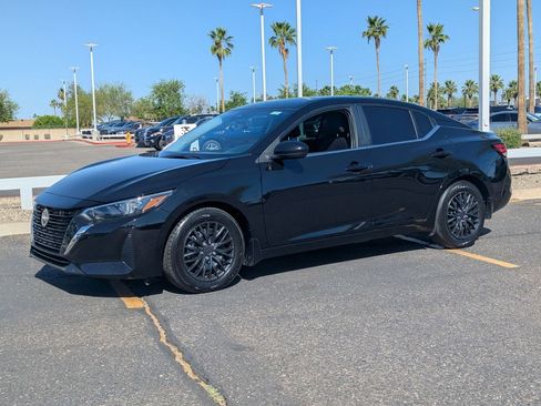Used 2024 Nissan Sentra S FWD image 2