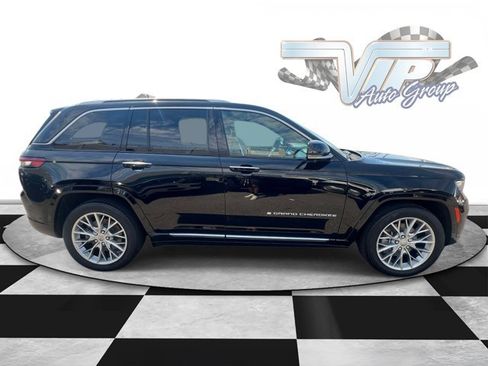 Certified 2022 Jeep Grand Cherokee Summit AWD/4WD image 4