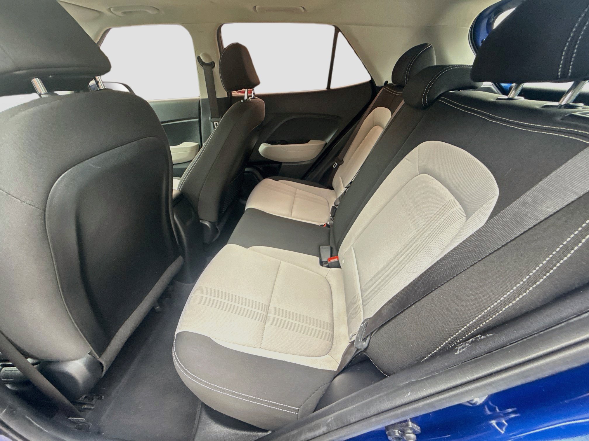 Used 2023 Hyundai Venue SEL FWD image 20