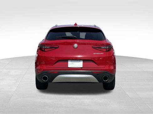 Used 2020 Alfa Romeo Stelvio RWD image 4