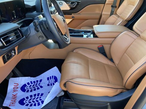 New 2025 Lincoln Aviator Black Label image 21