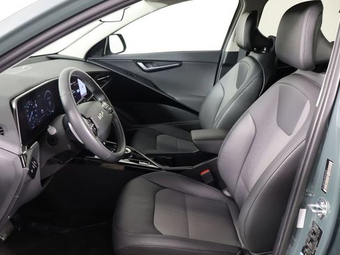 Used 2023 Kia Niro Wind FWD image 14