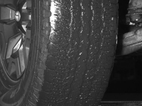 Used 2019 Toyota Tacoma TRD Off-Road image 6