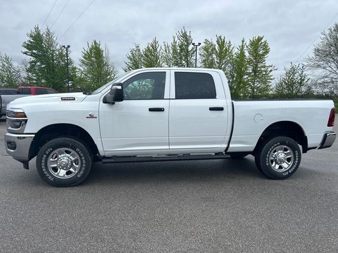New 2025 RAM 2500 Tradesman AWD/4WD image 2