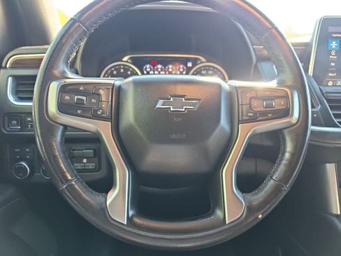 Used 2021 Chevrolet Tahoe Z71 w/ Z71 Off-Road Package AWD/4WD image 17