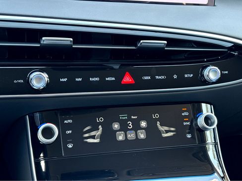 New 2026 Genesis GV70 2.5T image 12