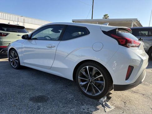 Used 2019 Hyundai Veloster 2.0 Premium FWD image 7