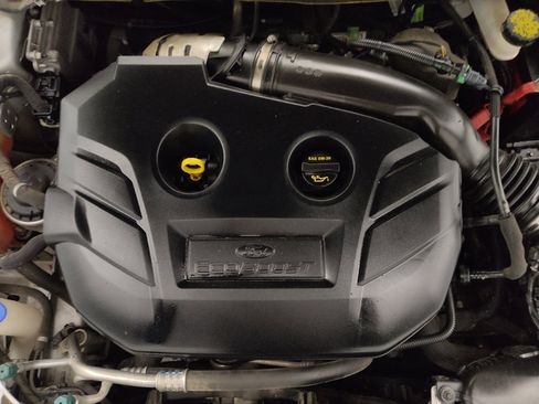 Used 2017 Ford Fusion SE w/ Equipment Group 201A image 30