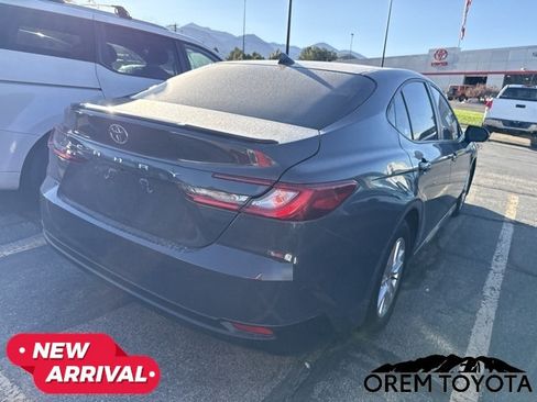 Used 2025 Toyota Camry LE w/ Convenience Package FWD image 3