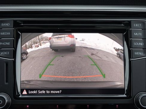 Used 2016 Volkswagen Passat 1.8T SE image 27