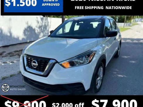 Used 2020 Nissan Kicks S image 2