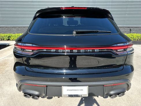 Used 2026 Porsche Macan AWD/4WD image 12