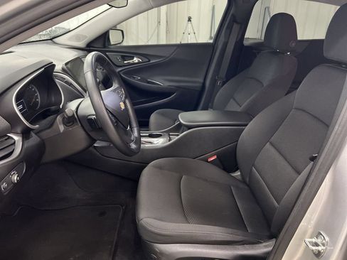 Used 2021 Chevrolet Malibu RS FWD image 18