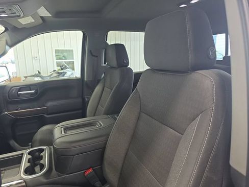 Used 2019 Chevrolet Silverado 1500 RST AWD/4WD image 16