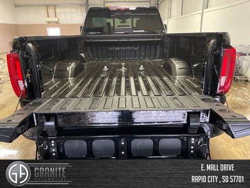 Used 2020 GMC Sierra 3500 Denali w/ Denali Ultimate Package image 27