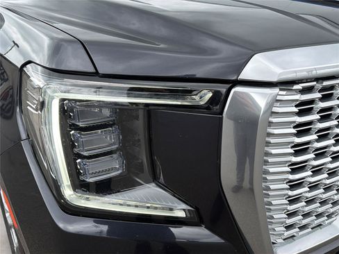 Used 2023 GMC Yukon Denali AWD/4WD image 33