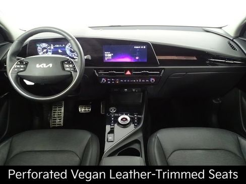Certified 2023 Kia Niro Wave image 32