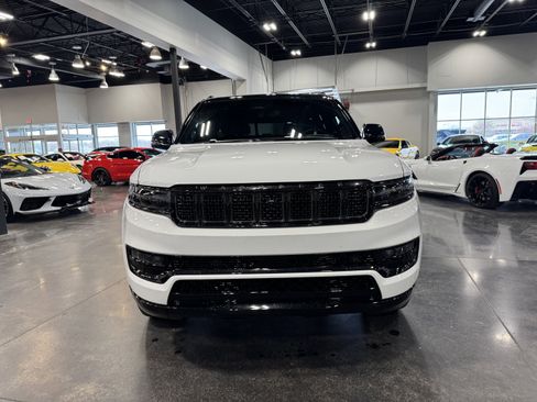 Used 2025 Jeep Grand Wagoneer L Series III w/ Quick Order Packagew 28T image 26