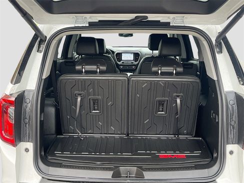 Used 2023 GMC Acadia AT4 w/ Technology Package image 28