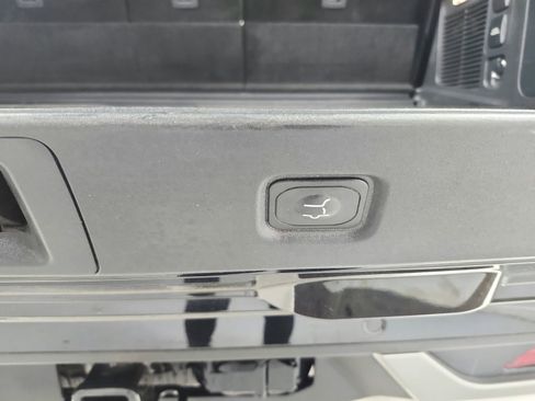 Used 2025 Ford Expedition Platinum AWD/4WD image 49