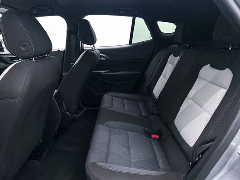 Used 2024 Chevrolet Trax RS w/ Driver Confidence Package image 25