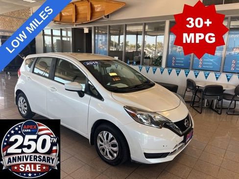 Used 2018 Nissan Versa Note SV FWD image 1