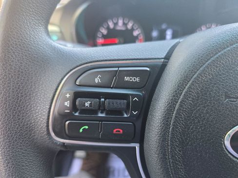 Used 2018 Kia Optima LX image 9