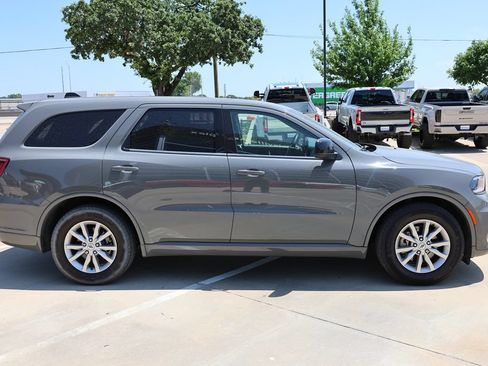 Used 2025 Dodge Durango GT RWD image 4