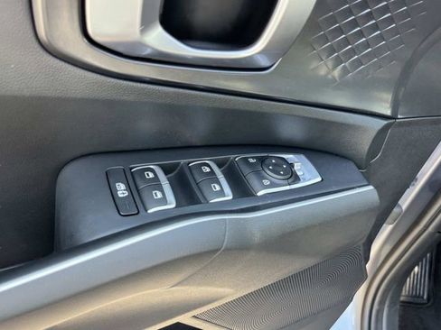 Certified 2021 Kia Sorento S w/ Panoramic Sunroof Package AWD/4WD image 25