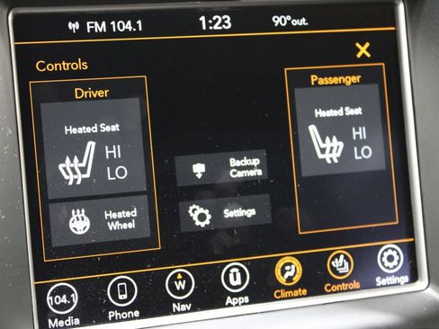 Used 2018 Jeep Grand Cherokee Altitude RWD image 25