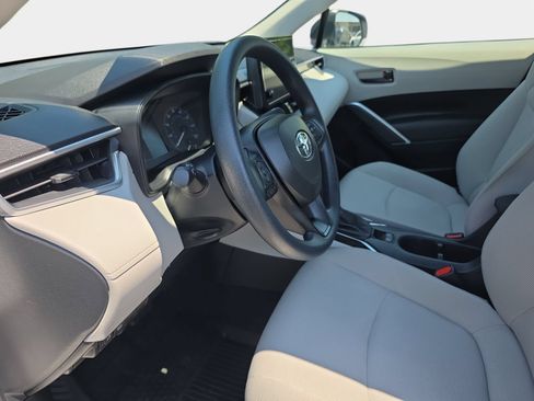 Used 2024 Toyota Corolla Cross L FWD image 15