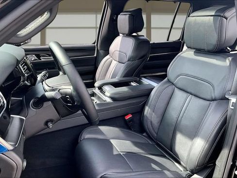 Used 2026 Jeep Grand Wagoneer Summit w/ Premium Group III AWD/4WD image 24