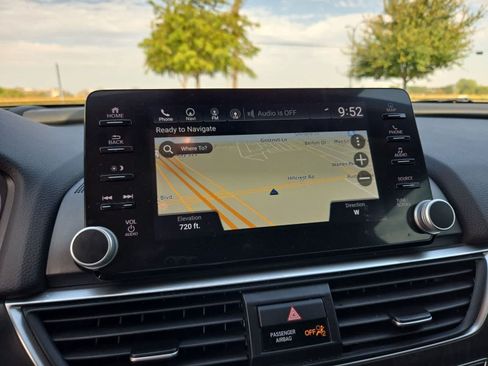 Used 2021 Honda Accord Touring image 29