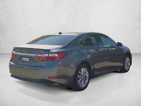 Used 2013 Lexus ES 300h w/ Premium Pkg FWD image 5