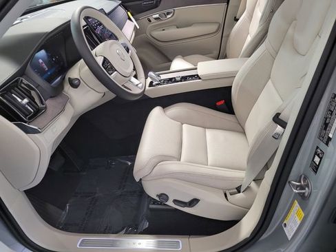 New 2026 Volvo XC90 B6 Ultra w/ Protection Package AWD/4WD image 9