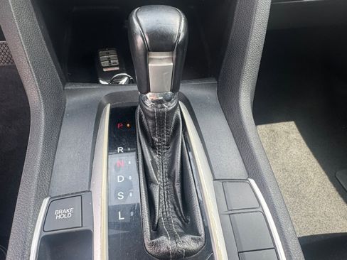 Used 2020 Honda Civic EX image 12