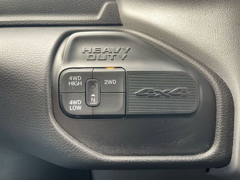 Used 2024 RAM 2500 Big Horn image 21